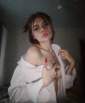 👠 Живу в Москве и готова подарить тебе незабываемые моменты нашей встречи. Я знаю, как доставить удовольствие и создать атмосферу, в которой ты почувствуешь себя настоящим мужчиной. 🔥 У меня есть раскрепощенный подход к жизни и я готова поделиться своими секретами с тобой. ✨ Мои услуги разнообразны и включают классический и эротический массаж, стриптиз, оральный и классический секс. Ты можешь оставить свои фото и отзывы обо мне на моей странице. Жду с нетерпением нашу встречу! 💋 Виктория